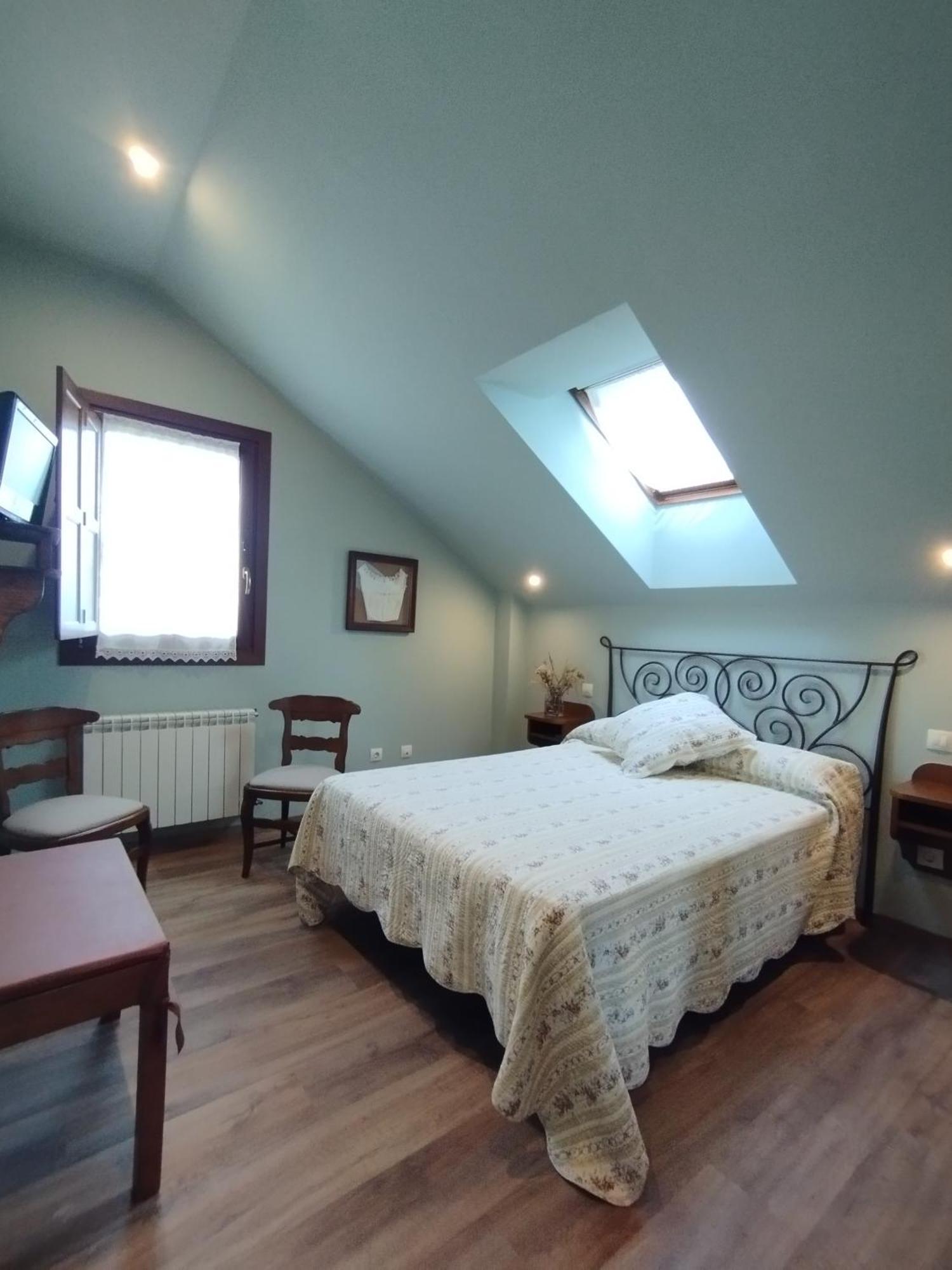 Apartamentos La Cruz De Paderne Navia Quarto foto